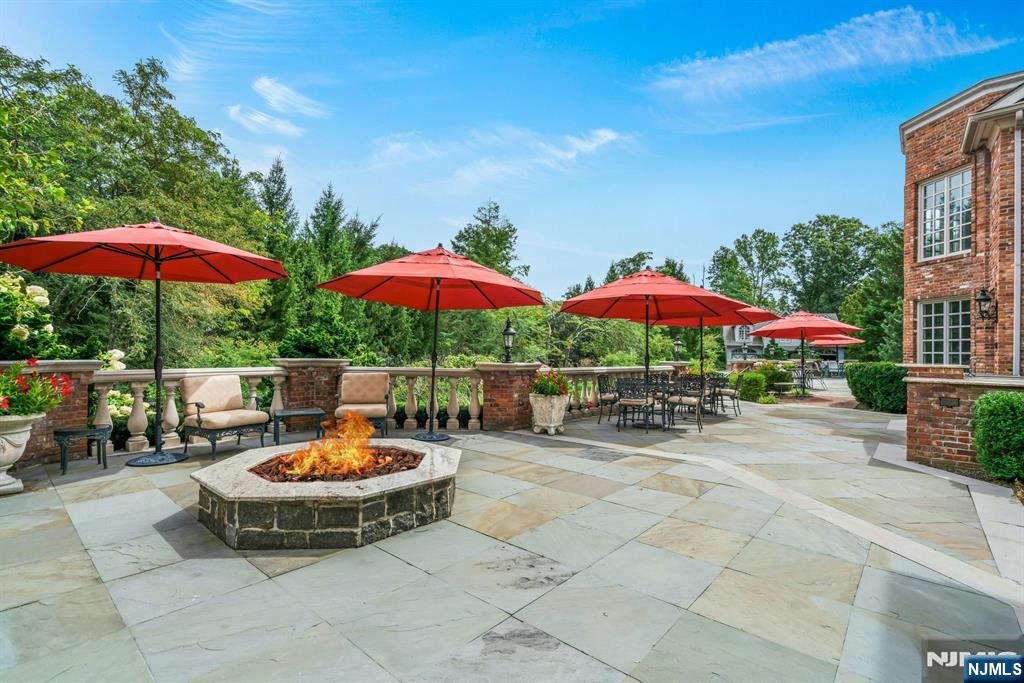 1055 High Mountain Road Property Photo 16