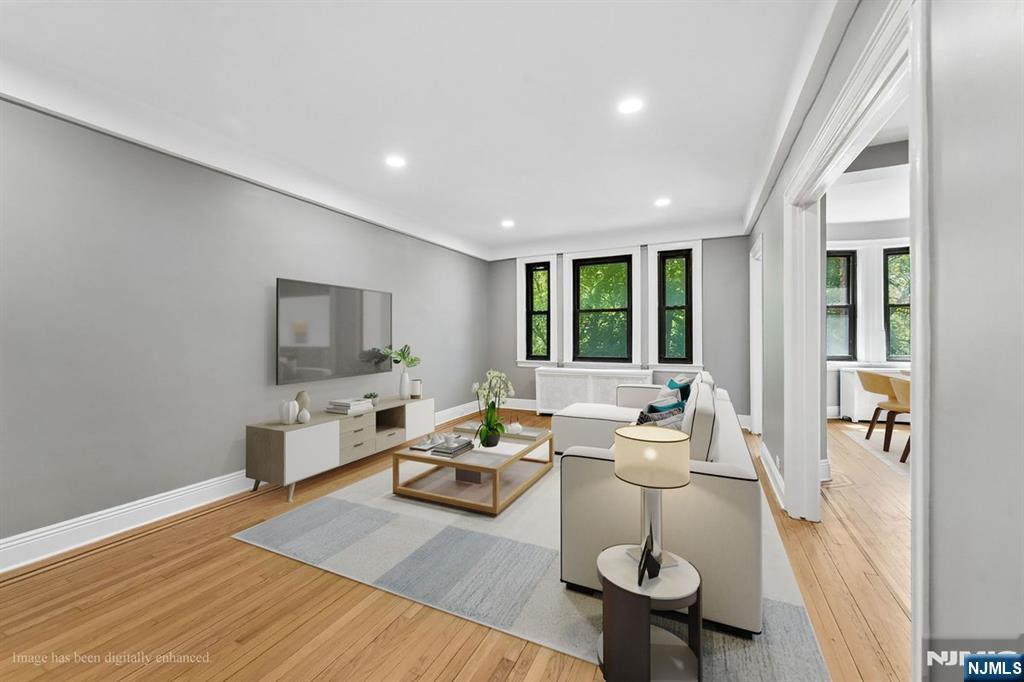 131 Kensington Avenue D5 Property Photo 1