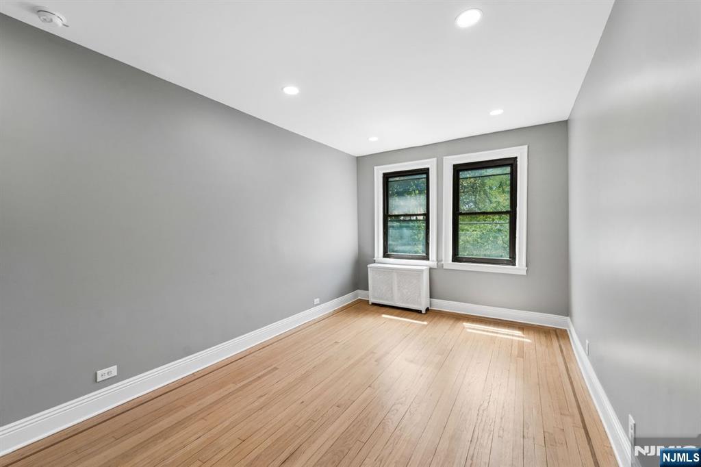 131 Kensington Avenue D5 Property Photo 2