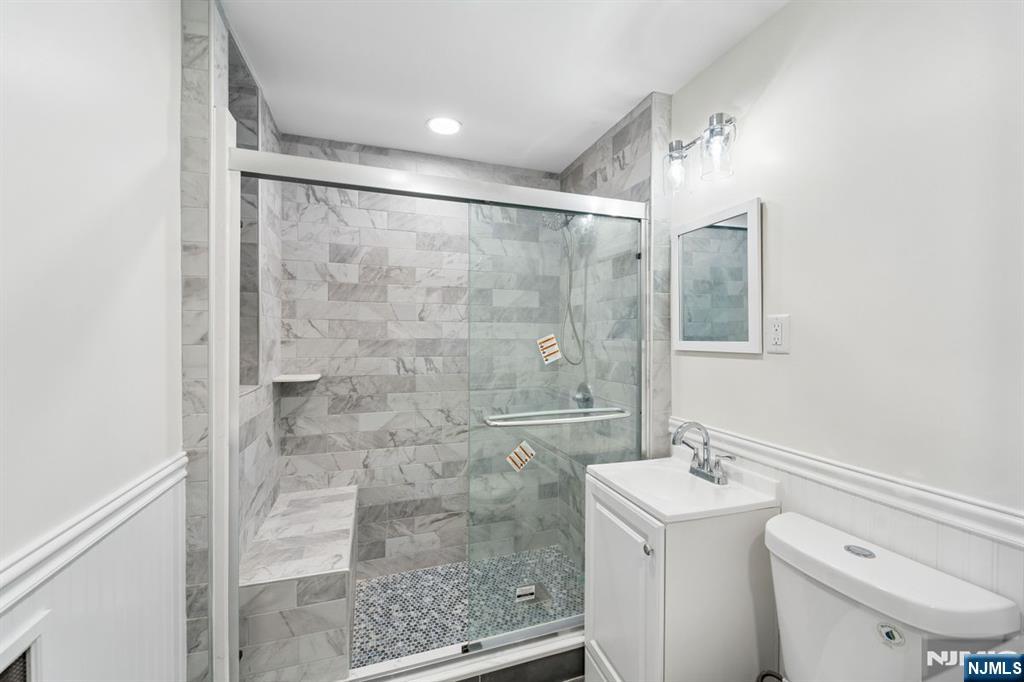 131 Kensington Avenue D5 Property Photo 5
