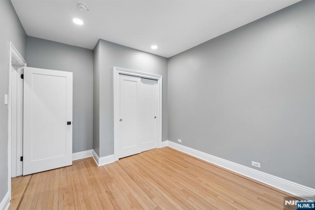 131 Kensington Avenue D5 Property Photo 7