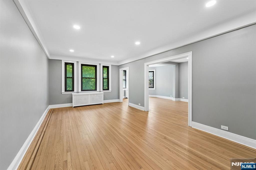 131 Kensington Avenue D5 Property Photo 10