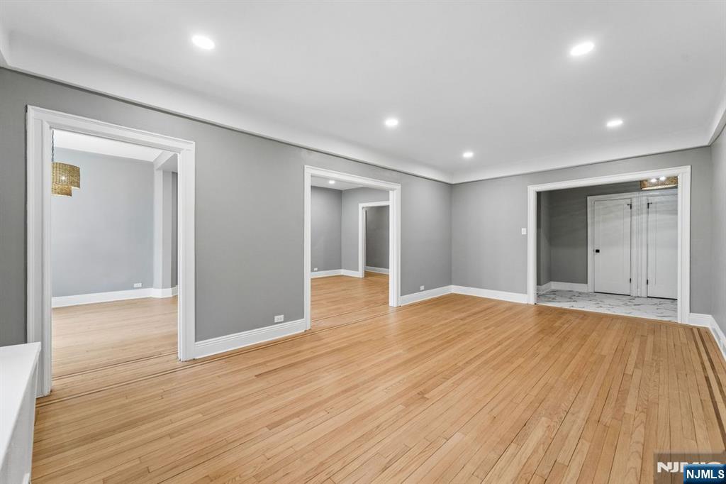 131 Kensington Avenue D5 Property Photo 12