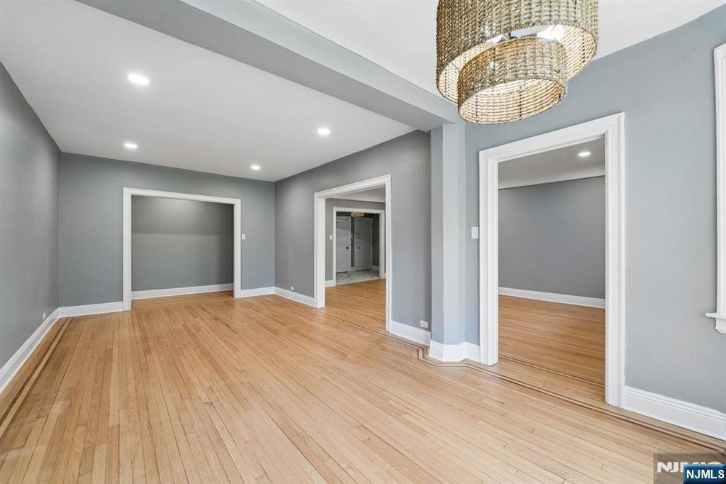 131 Kensington Avenue D5 Property Photo 14