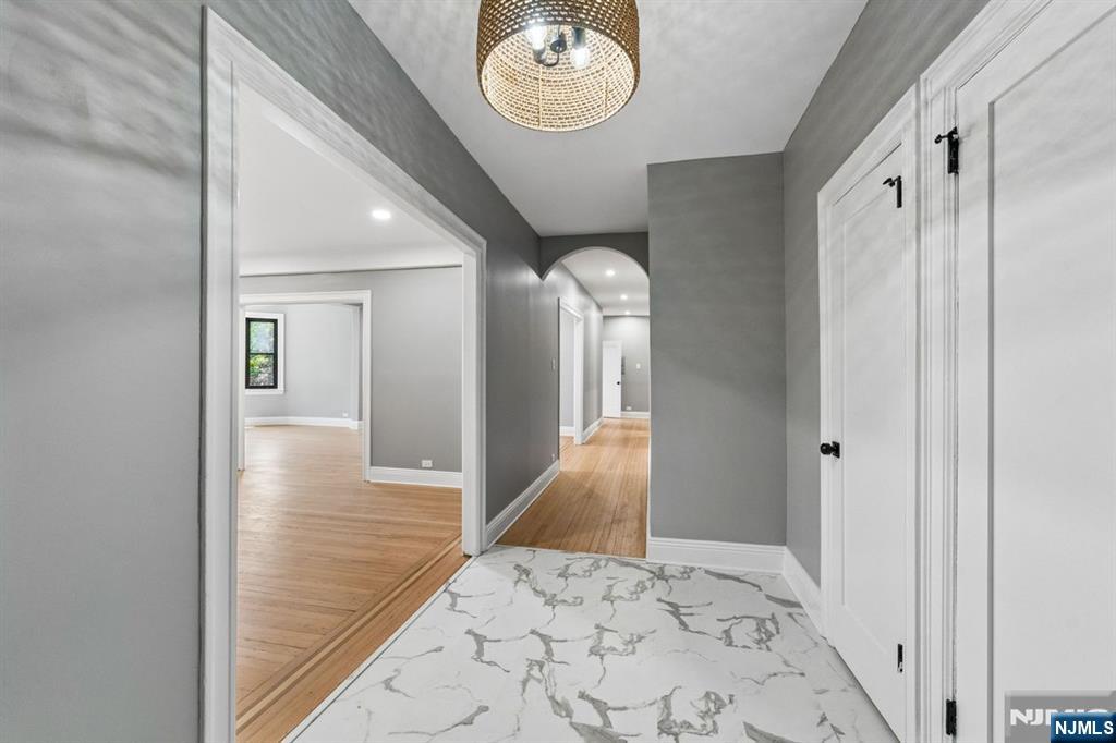 131 Kensington Avenue D5 Property Photo 15