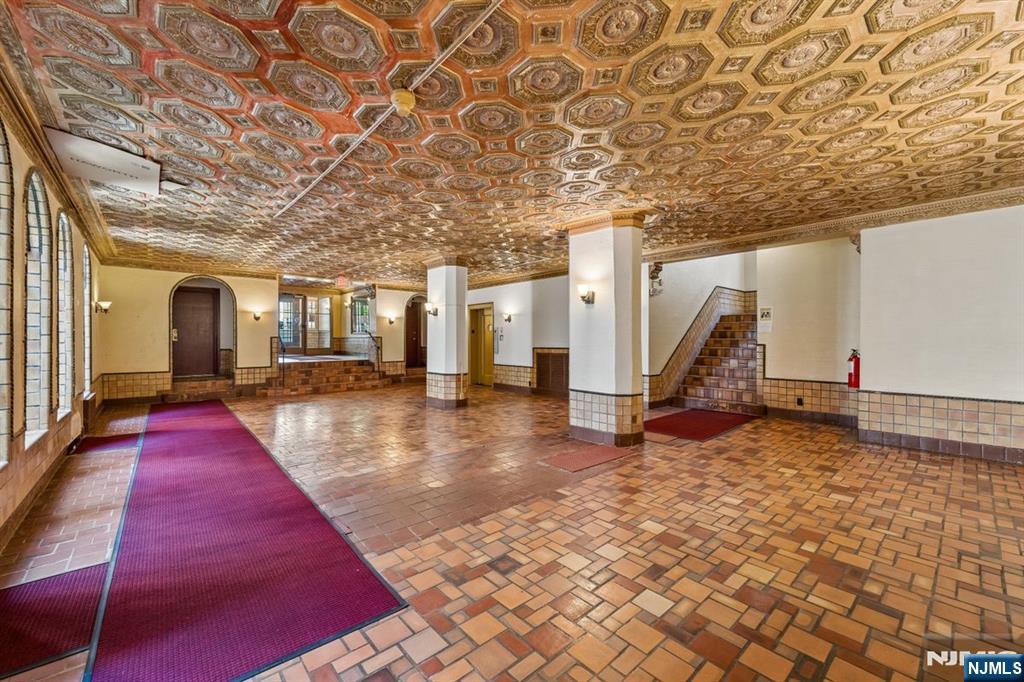 131 Kensington Avenue D5 Property Photo 23