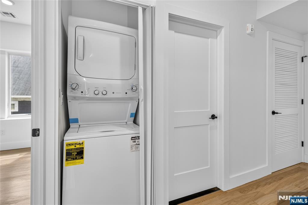 46 Hudson Avenue A Property Photo 21