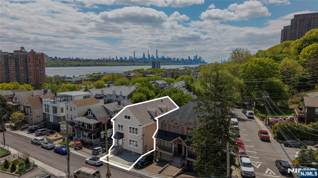 46 Hudson Avenue A Property Photo 25