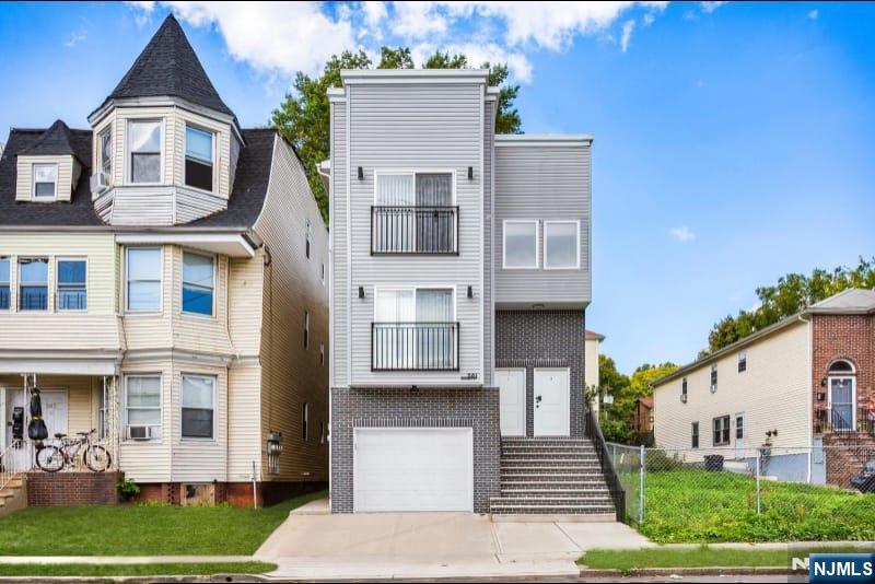 581 Bergen Street Property Photo 1