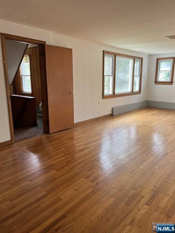 211 Paterson Avenue 2nd Fl Property Photo 6