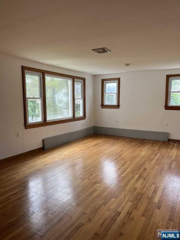 211 Paterson Avenue 2nd Fl Property Photo 8
