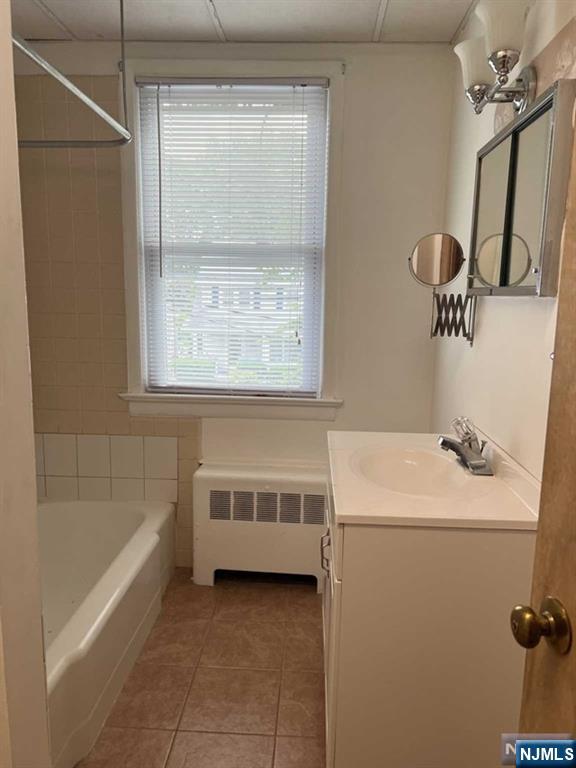 211 Paterson Avenue 2nd Fl Property Photo 12