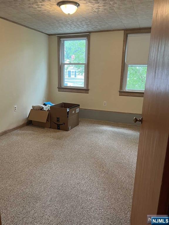 211 Paterson Avenue 2nd Fl Property Photo 14