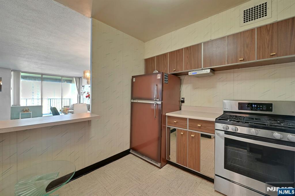 5 Horizon Road 807 Property Photo 13