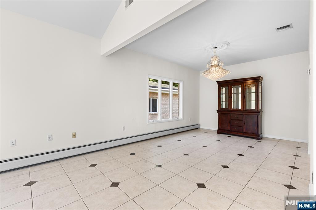 499 Morse Avenue Property Photo 13