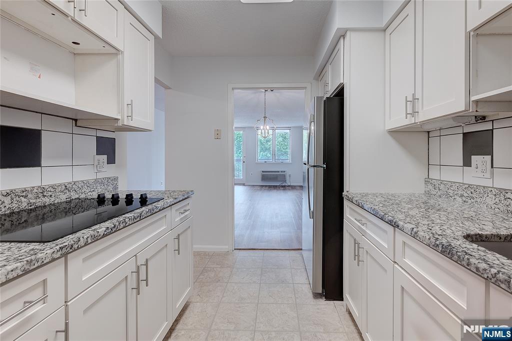 10 Smith Manor Boulevard 211 Property Photo 6