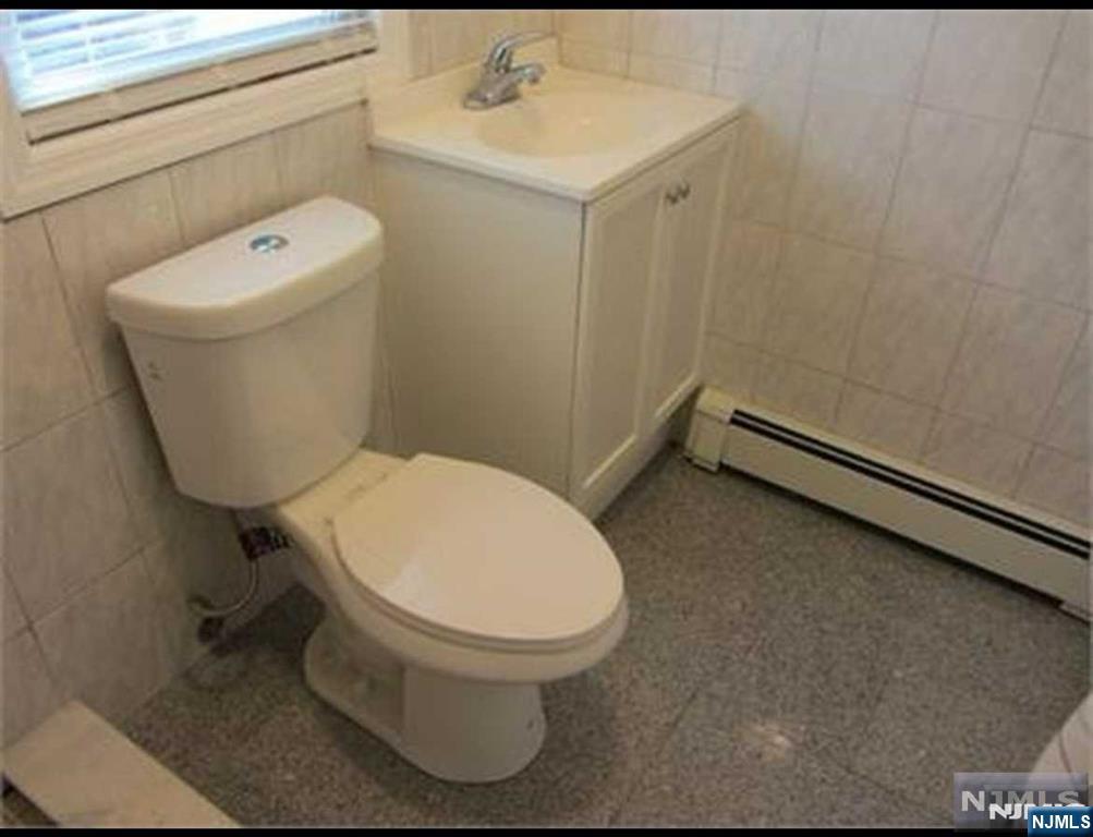 421 Riverside Drive Property Photo 7