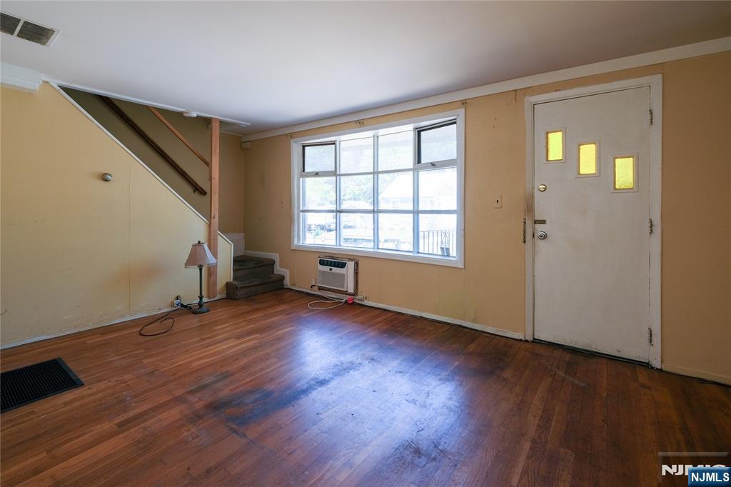 32 Phelps Avenue Property Photo 2