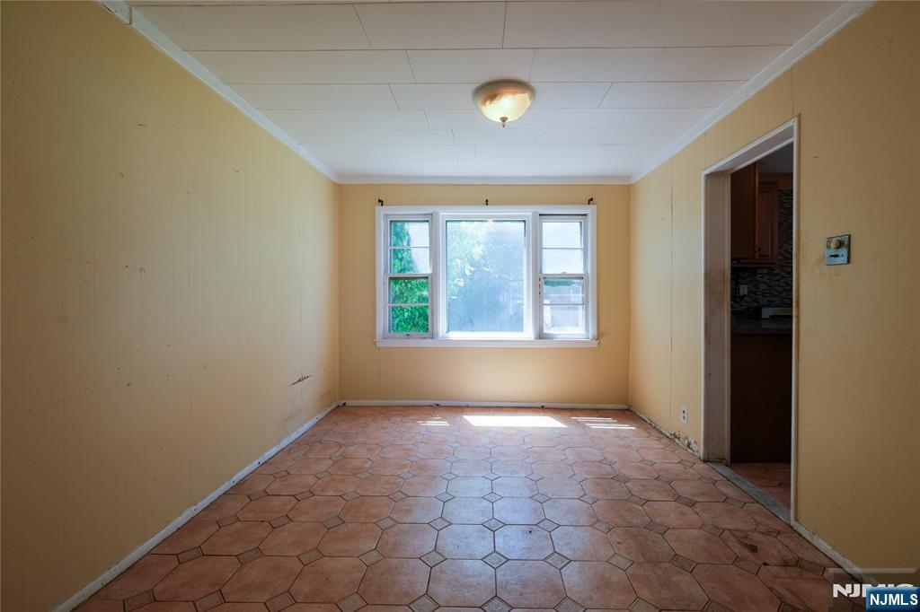 32 Phelps Avenue Property Photo 4