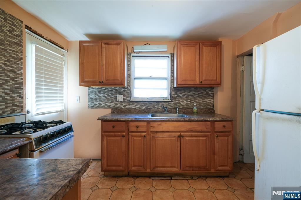 32 Phelps Avenue Property Photo 5