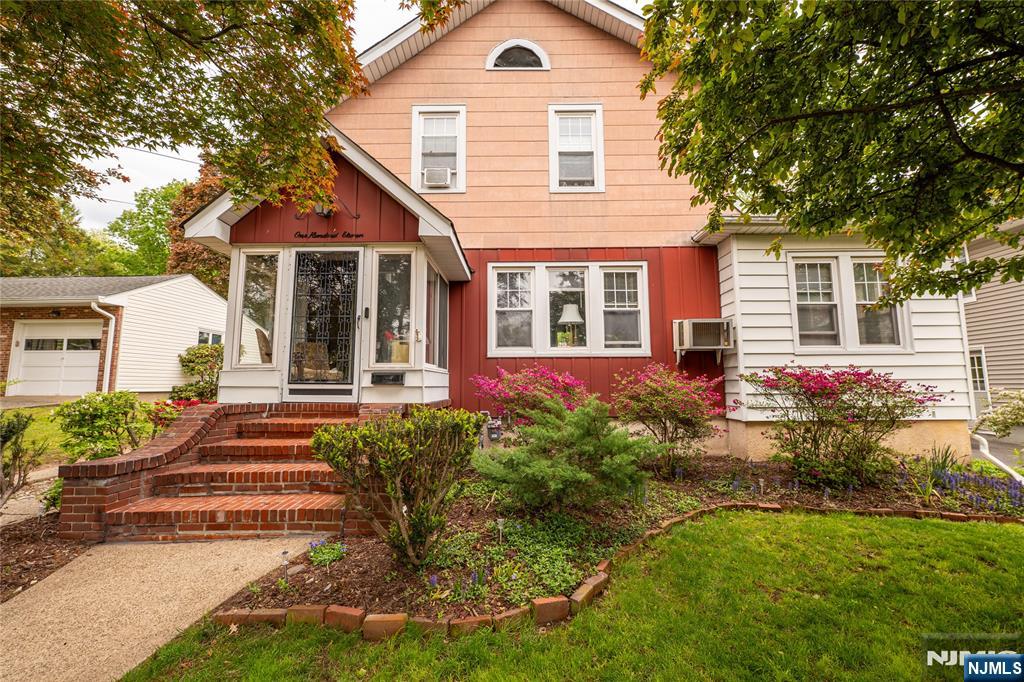 111 3rd Avenue Property Photo 1