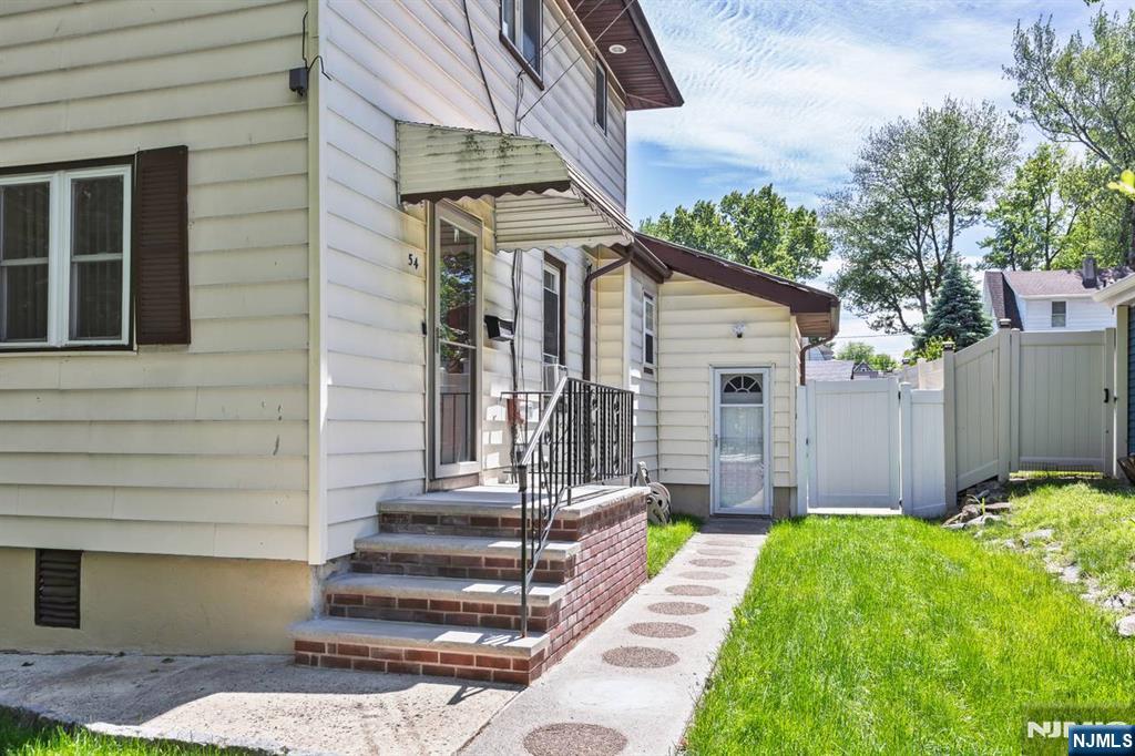 54 Bedford Avenue Property Photo 2