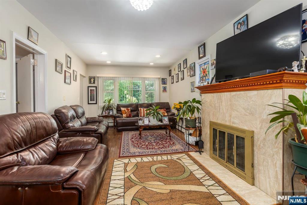 54 Bedford Avenue Property Photo 5