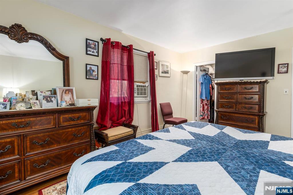 54 Bedford Avenue Property Photo 18