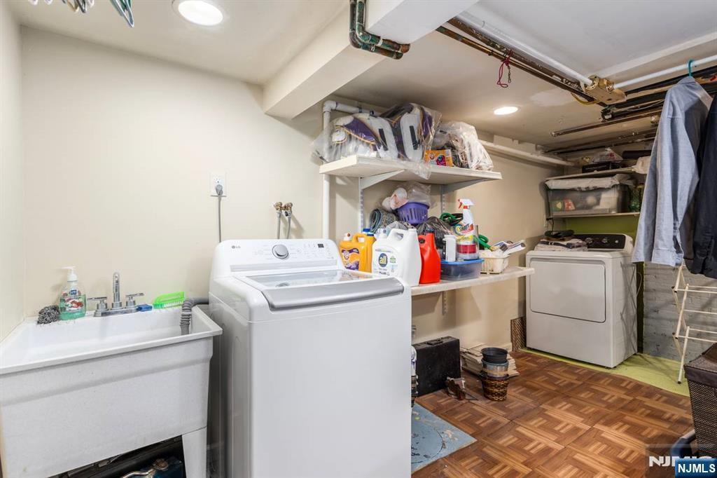 54 Bedford Avenue Property Photo 22