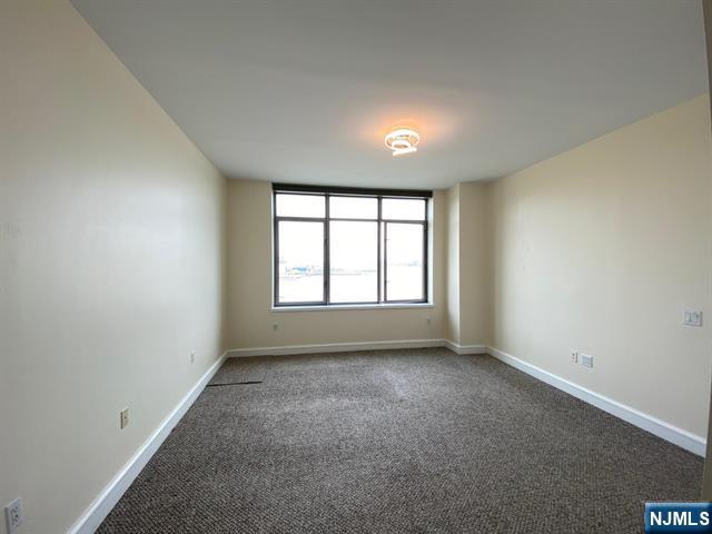 8100 River Road 917 Property Photo 17