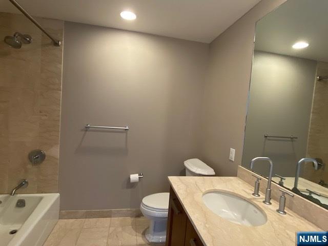 8100 River Road 917 Property Photo 21