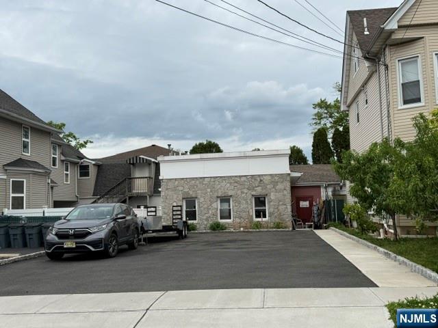 17 Forest Street Property Photo 1