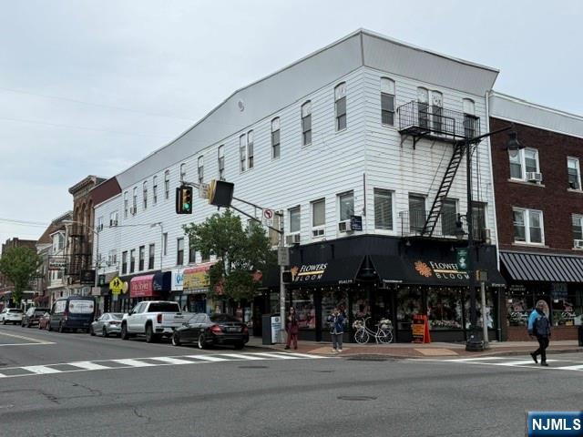 400 Harrison Avenue Property Photo 1