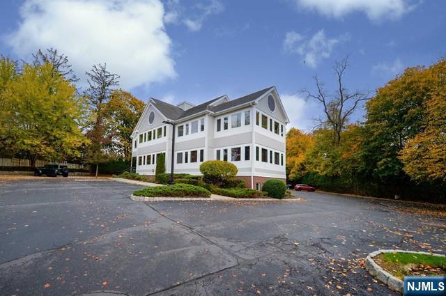600 Godwin Avenue Ste 5 Property Photo 10