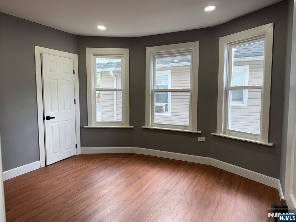 178 Berry Street Property Photo 9