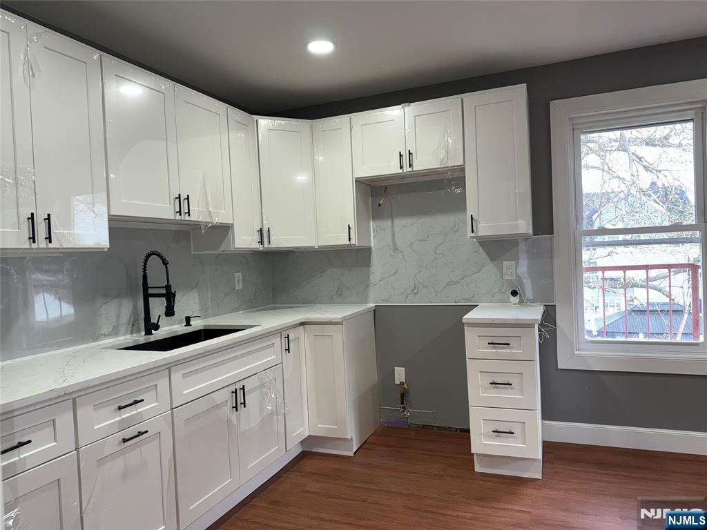 178 Berry Street Property Photo 12