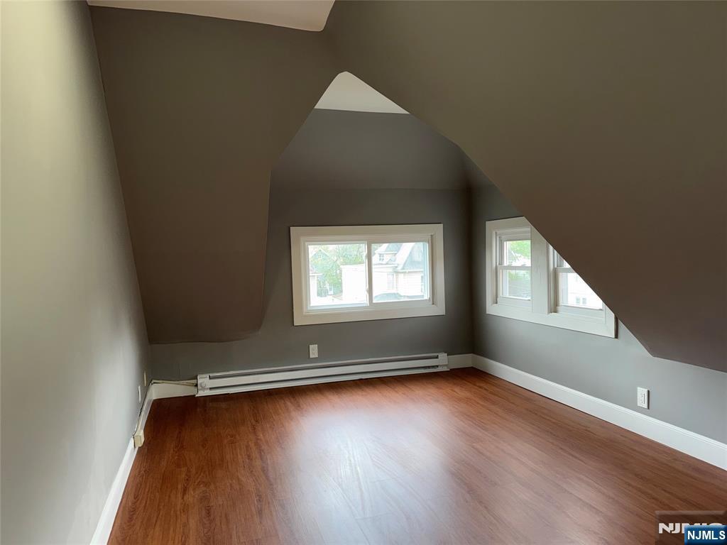 178 Berry Street Property Photo 16