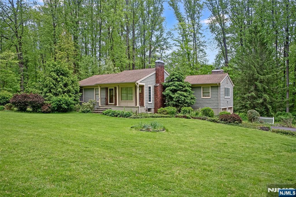 12 Dogwood Drive Property Photo 2
