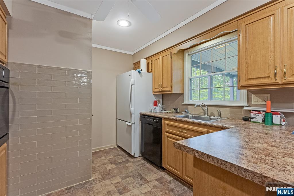 12 Dogwood Drive Property Photo 8