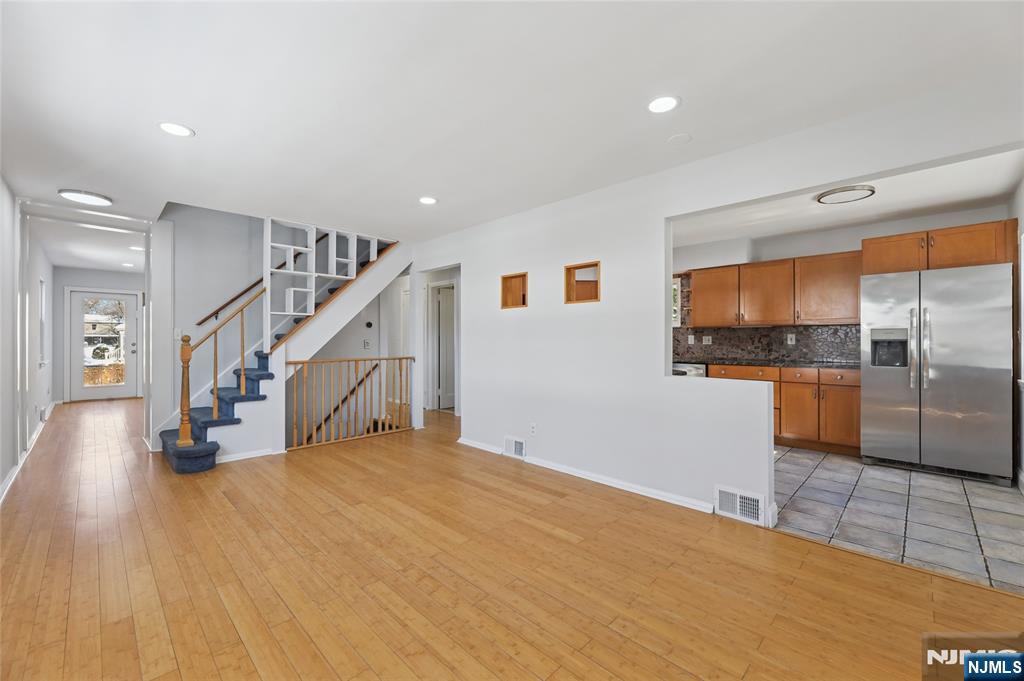 51 Day Avenue Property Photo 6