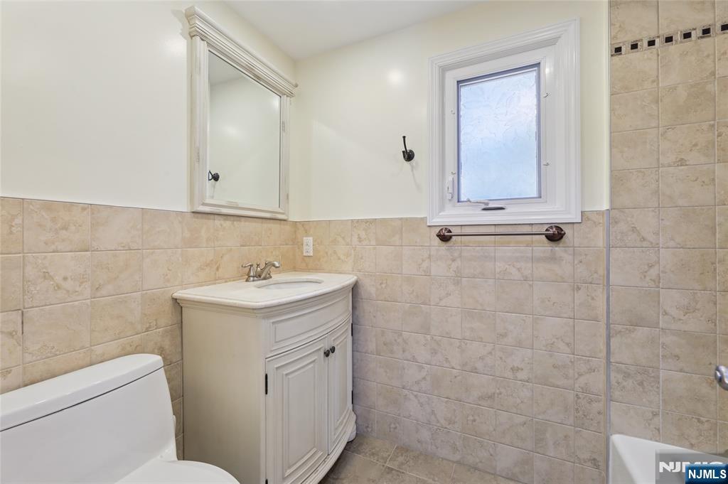 51 Day Avenue Property Photo 18