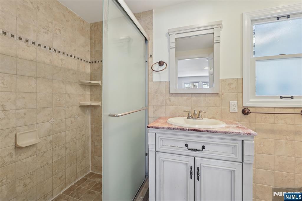 51 Day Avenue Property Photo 20