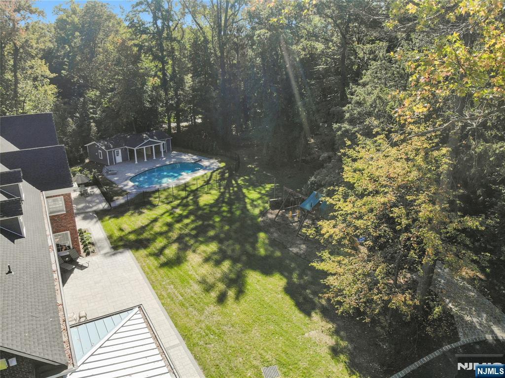 292 Maple Street Property Photo 46