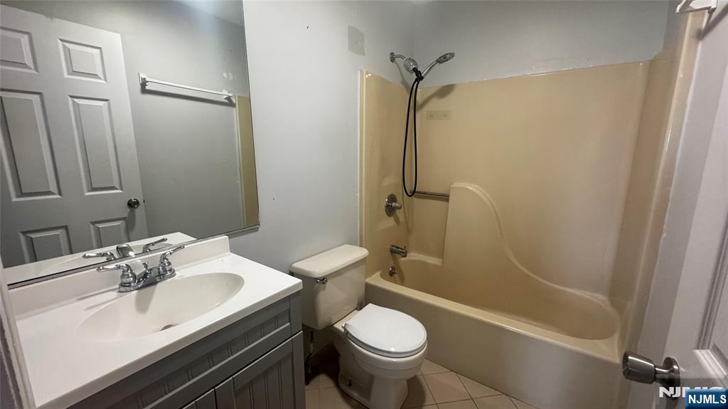105 State 3 E Property Photo 11