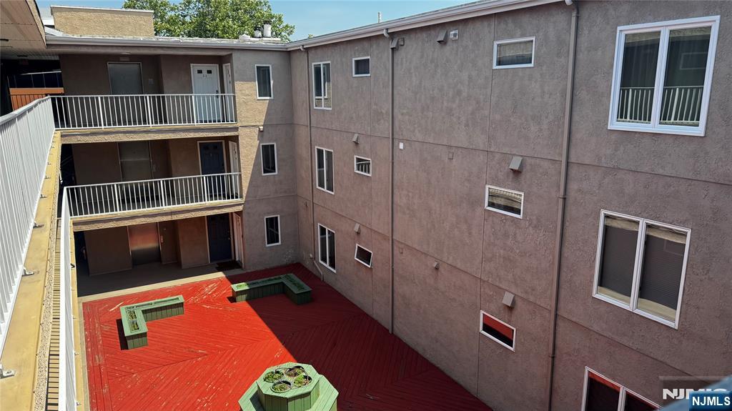 105 State 3 E Property Photo 15