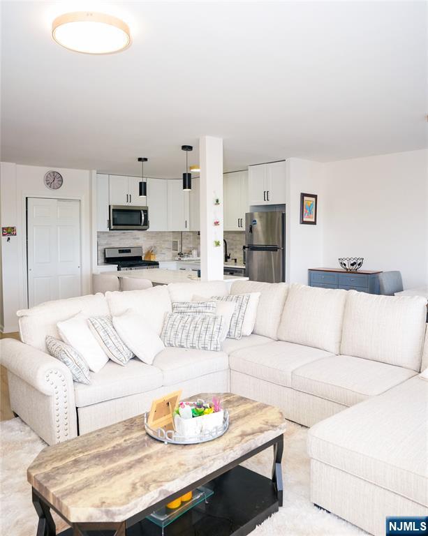 276 Prospect Street 5e Property Photo 2