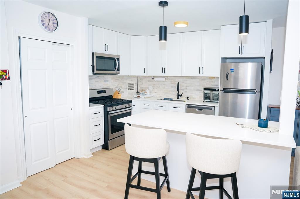 276 Prospect Street 5e Property Photo 5