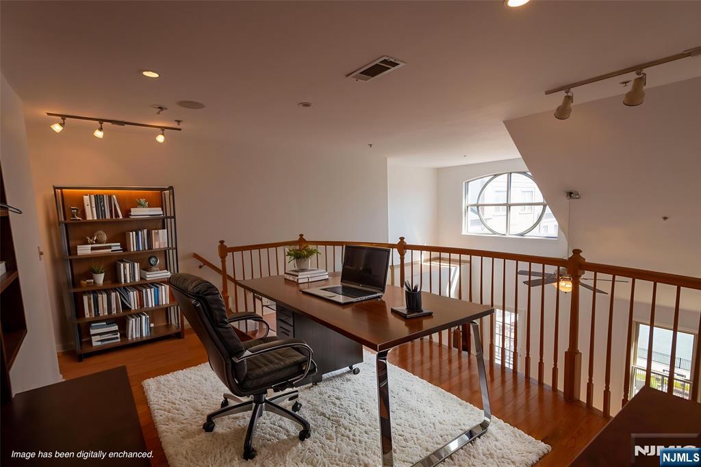 15 Warren Street 414 Property Photo 8