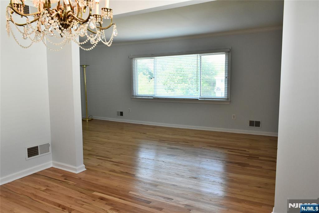 10 Garden Drive 2 Property Photo 6