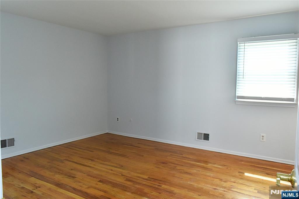 10 Garden Drive 2 Property Photo 15
